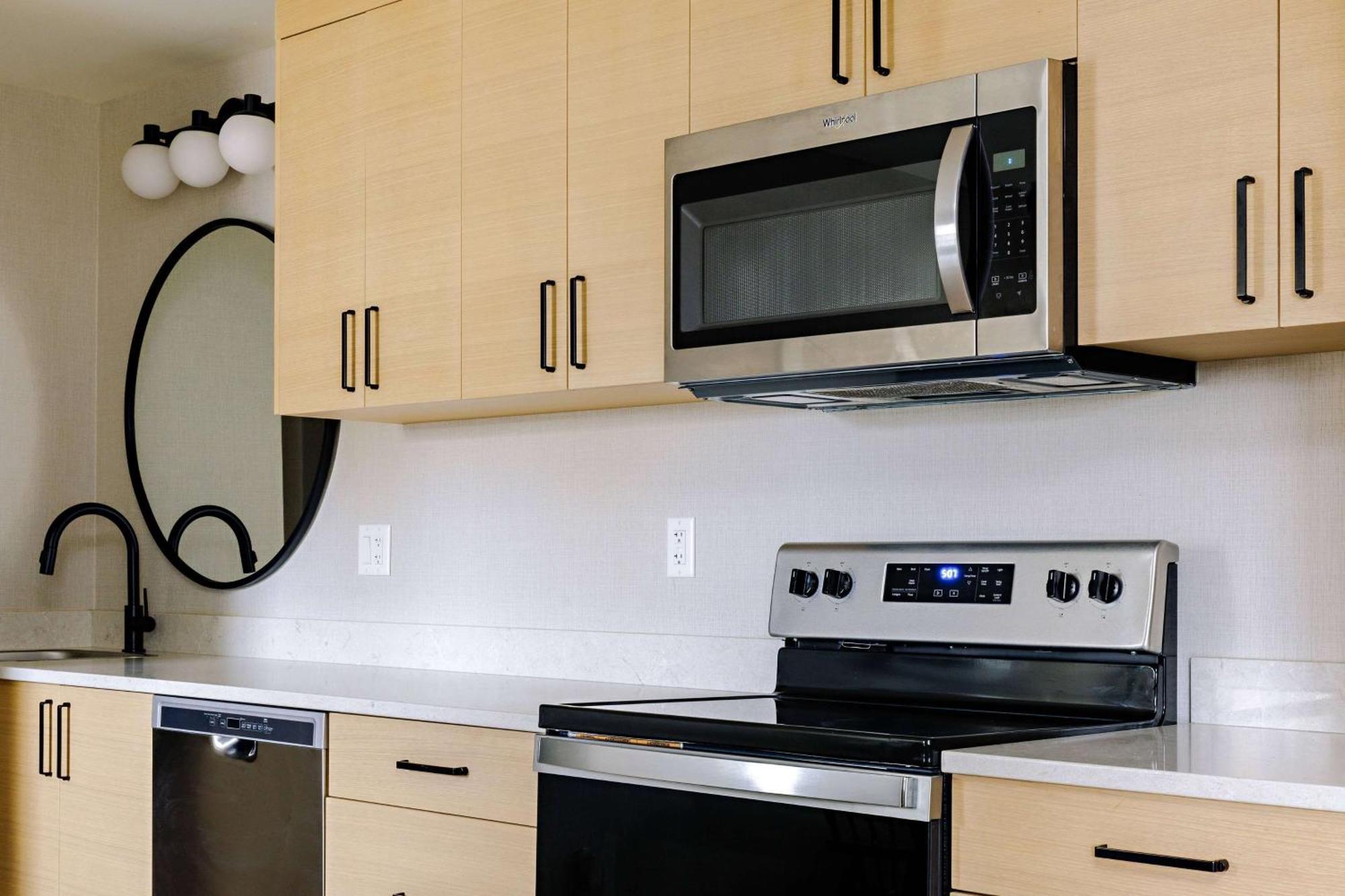Balcomo, A Ramada By Wyndham Penticton Ngoại thất bức ảnh