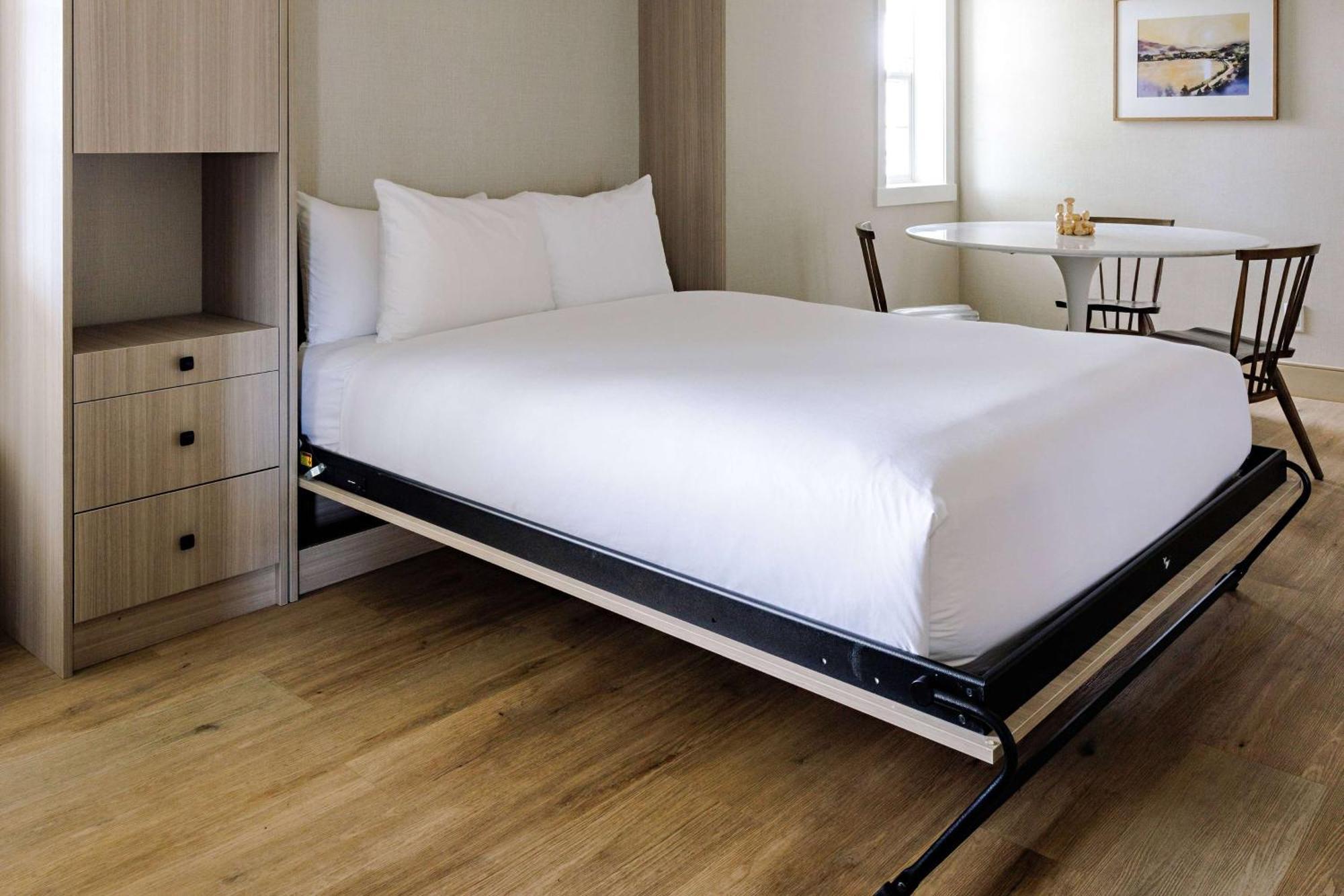 Balcomo, A Ramada By Wyndham Penticton Ngoại thất bức ảnh