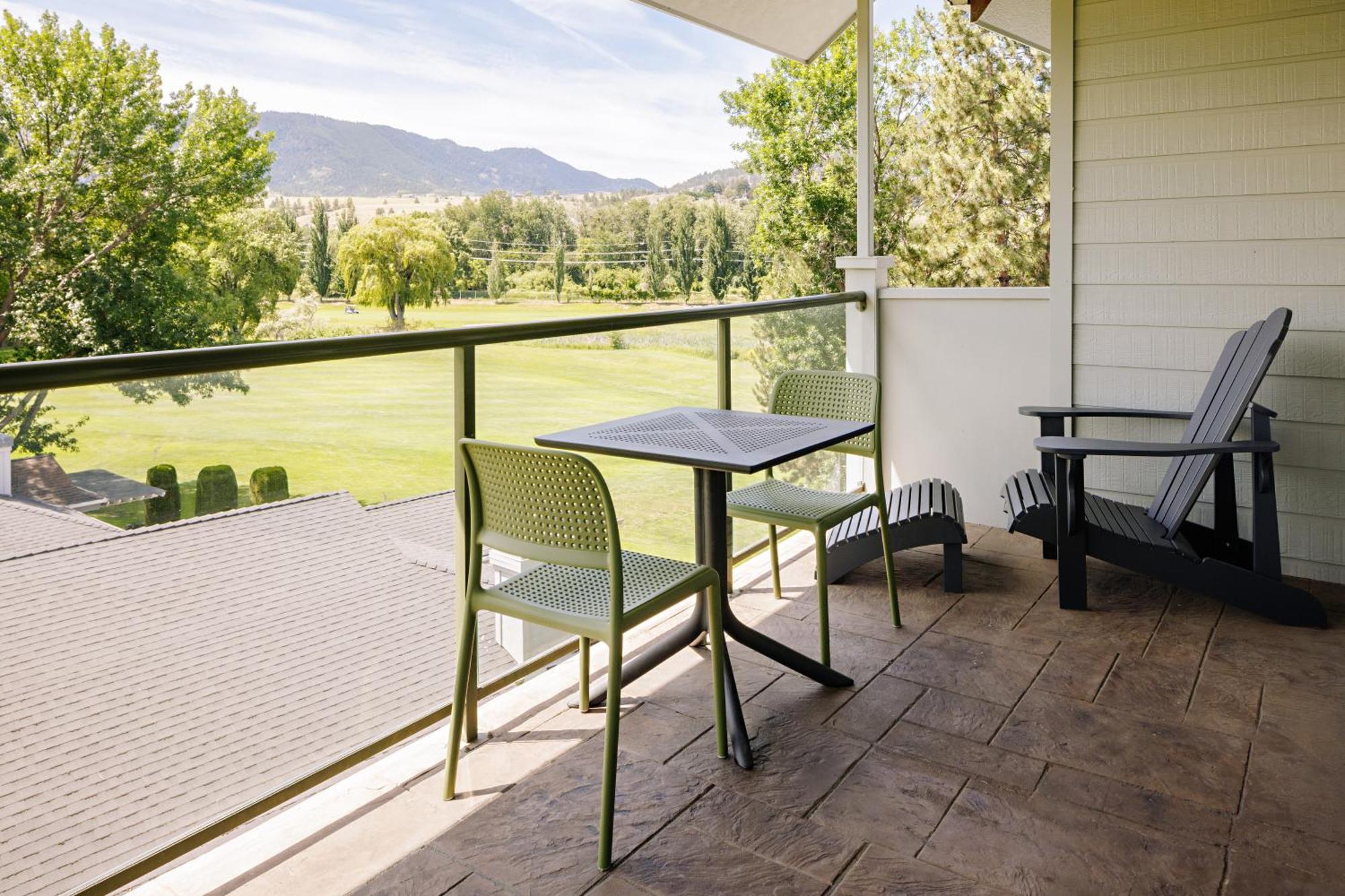 Balcomo, A Ramada By Wyndham Penticton Ngoại thất bức ảnh