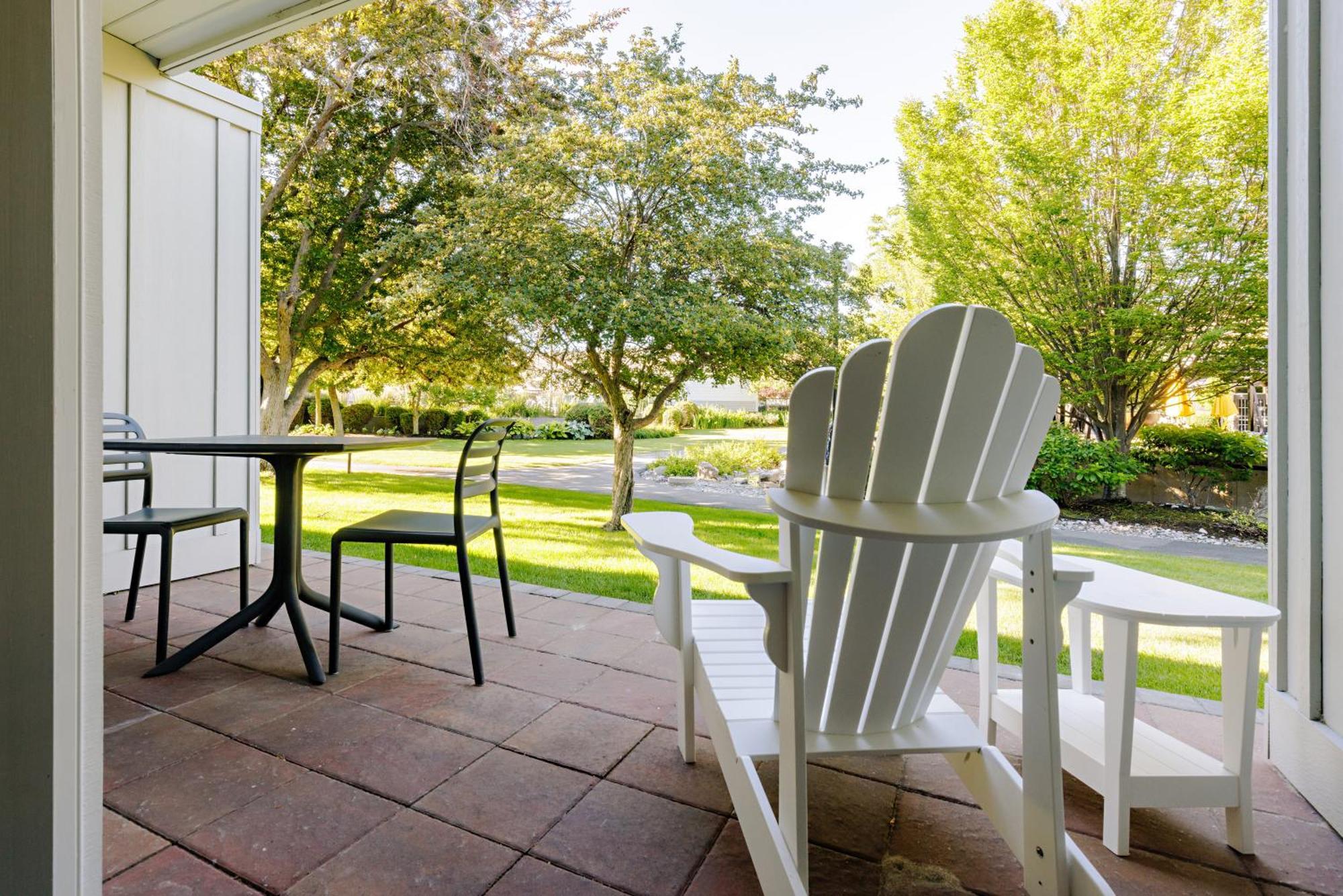 Balcomo, A Ramada By Wyndham Penticton Ngoại thất bức ảnh