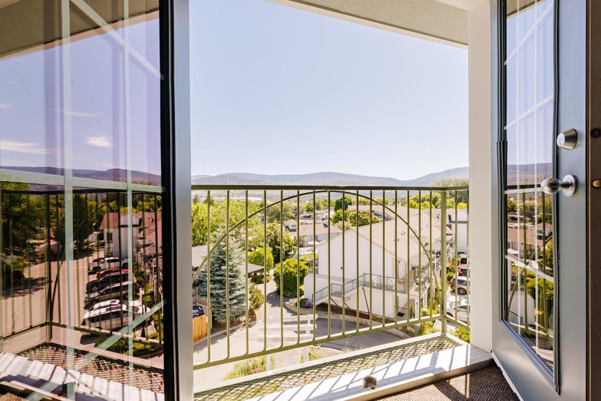 Balcomo, A Ramada By Wyndham Penticton Ngoại thất bức ảnh
