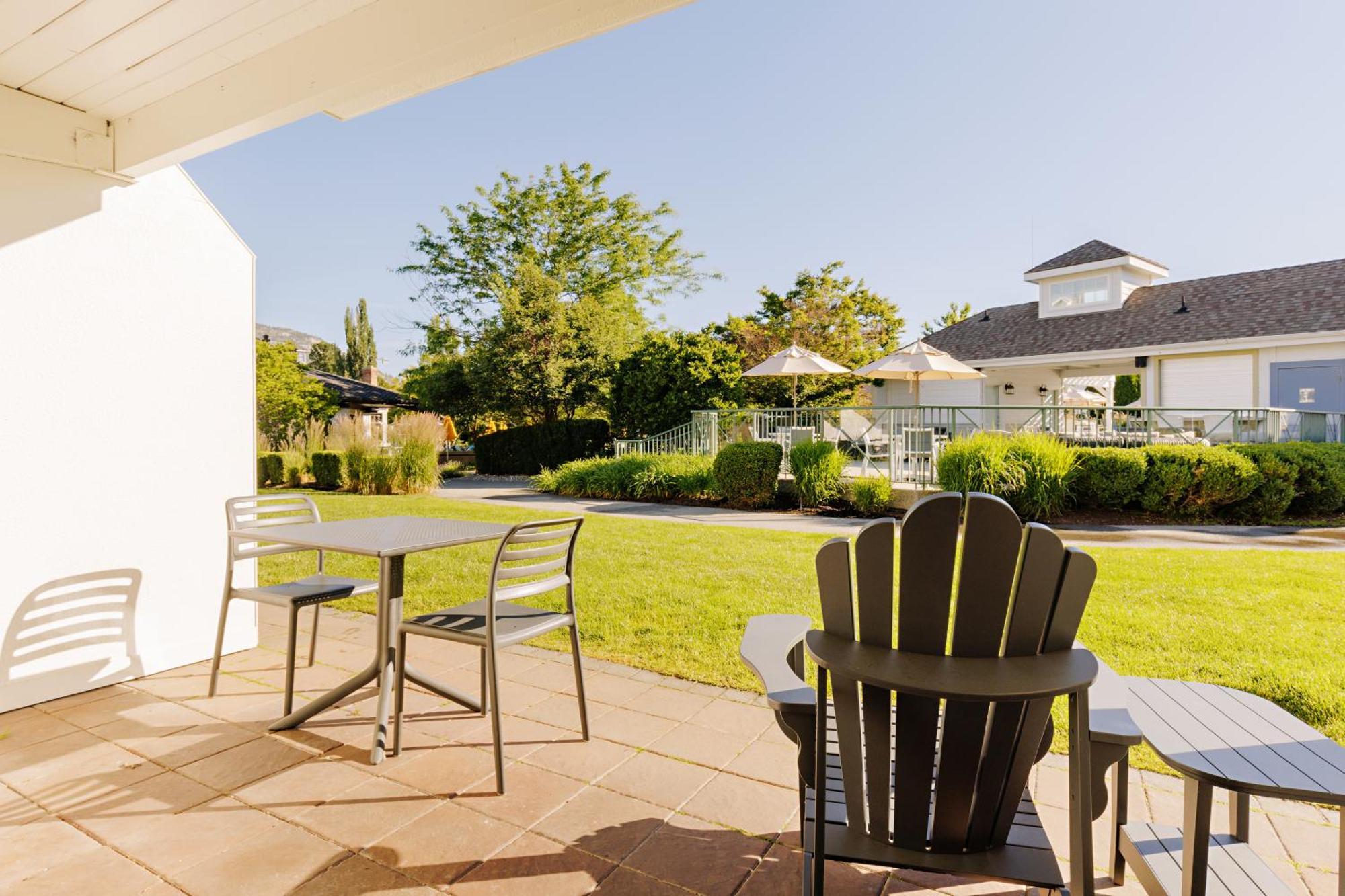 Balcomo, A Ramada By Wyndham Penticton Ngoại thất bức ảnh
