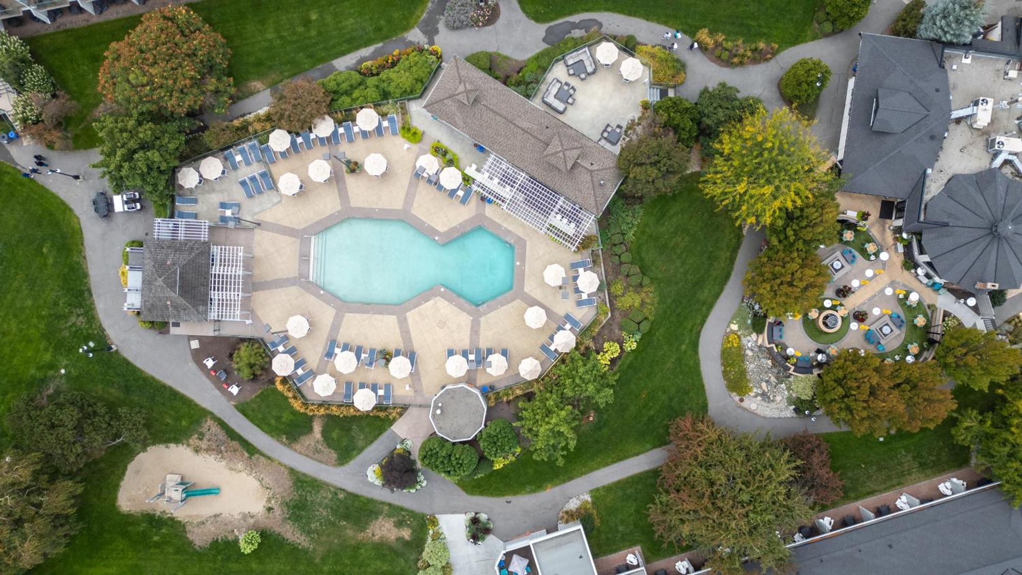 Balcomo, A Ramada By Wyndham Penticton Ngoại thất bức ảnh
